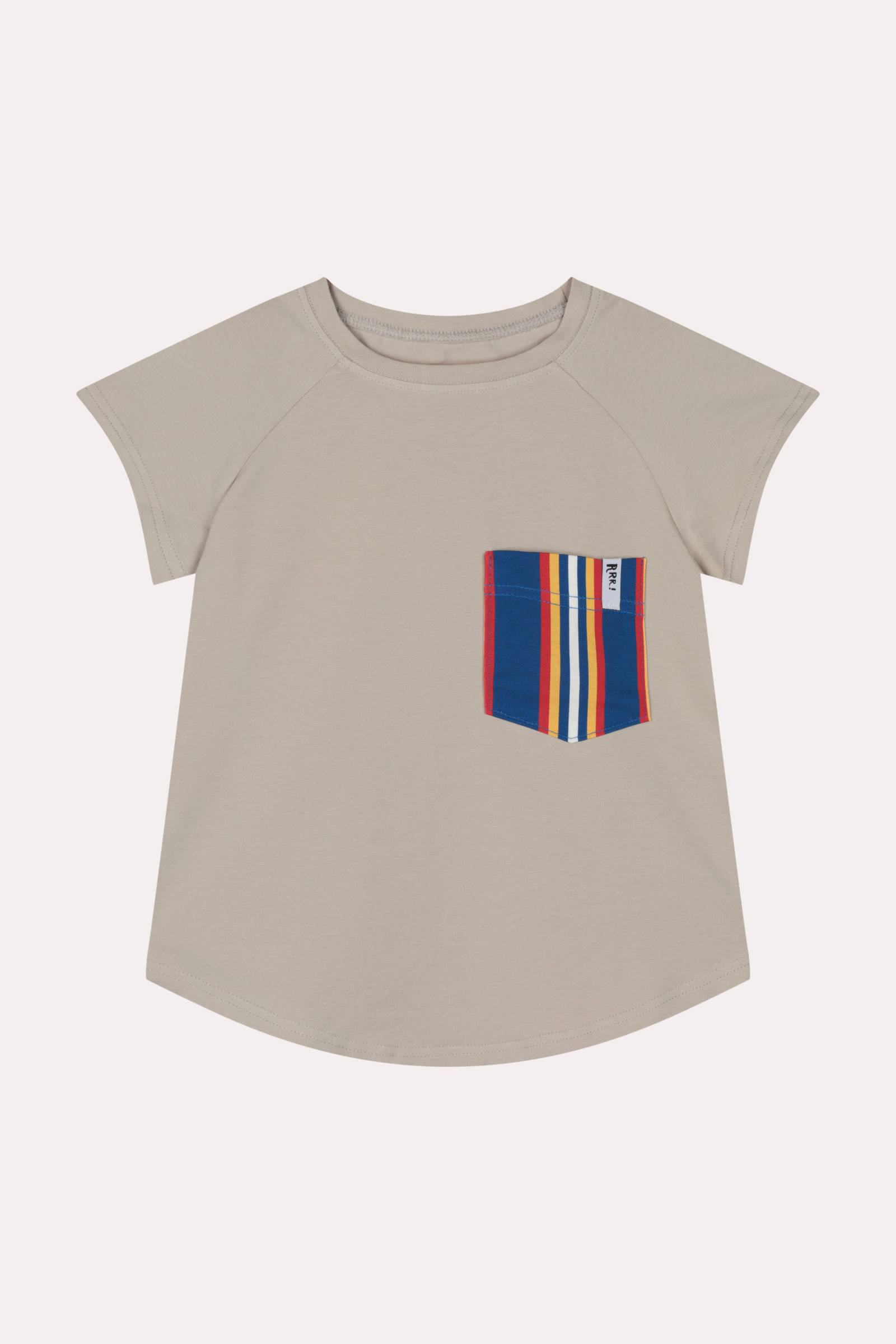 Beiges T-Shirt mit gestreifter Tasche