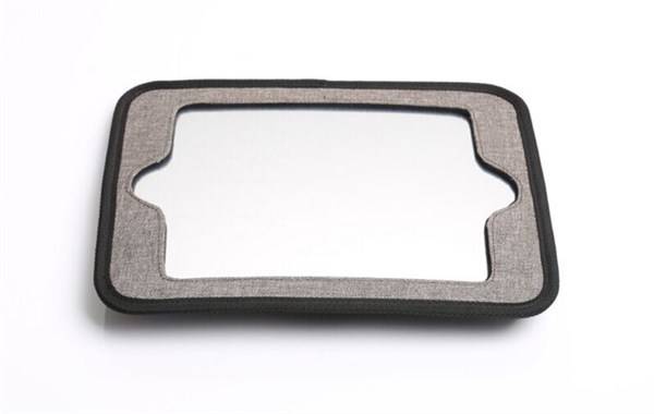 Baby Dan – Tablet-Hülle und Spiegel 2 in 1